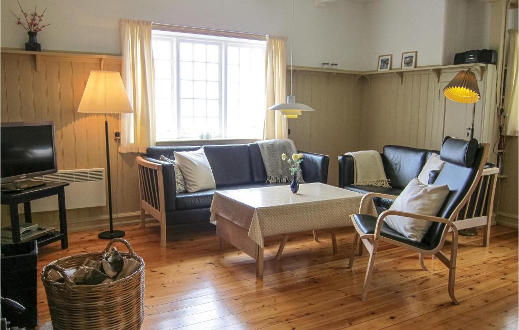 Amazing Home In Gudhjem With 3 Bedrooms And Wifi photo 2