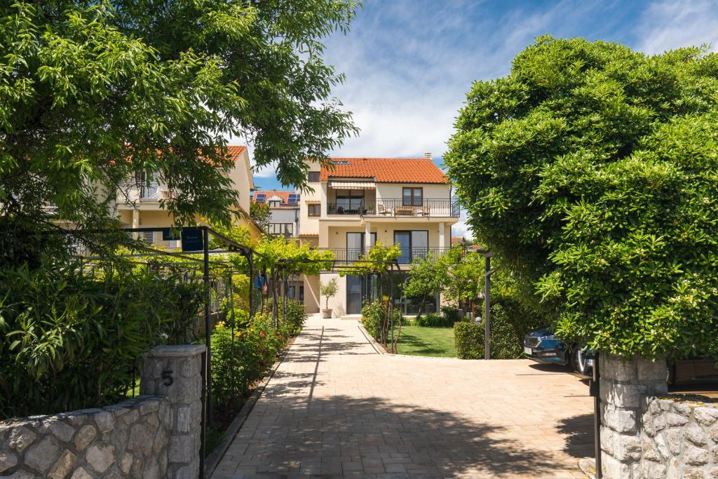 Apartments Morozin photo 1
