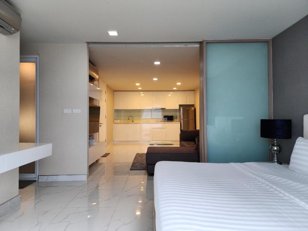 Condominium Sukhumvit Soi 5 - BTS Nana- Room Size 47m2 photo 1