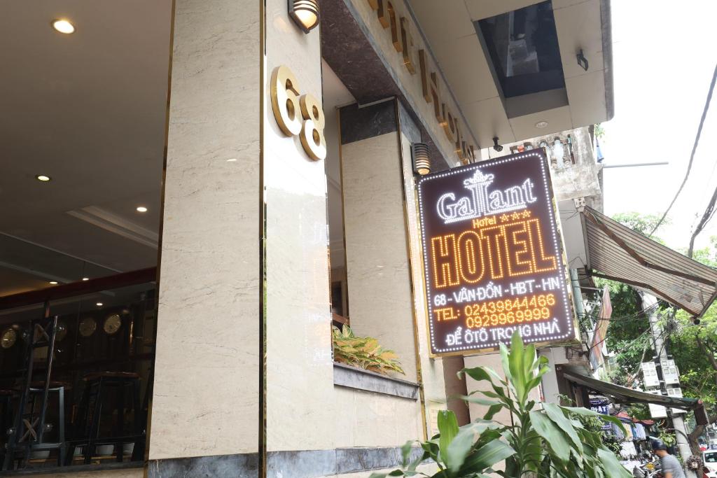 Khách sạn Gallant 