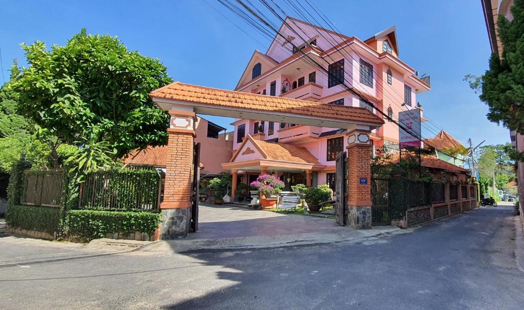 Villa Pink House