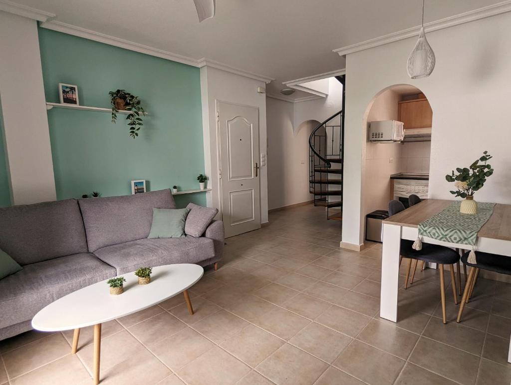 Apartamento Las Palmeras - Con Terraza, barbacoa, aire acondicionado y a 250m de la playa! photo 4