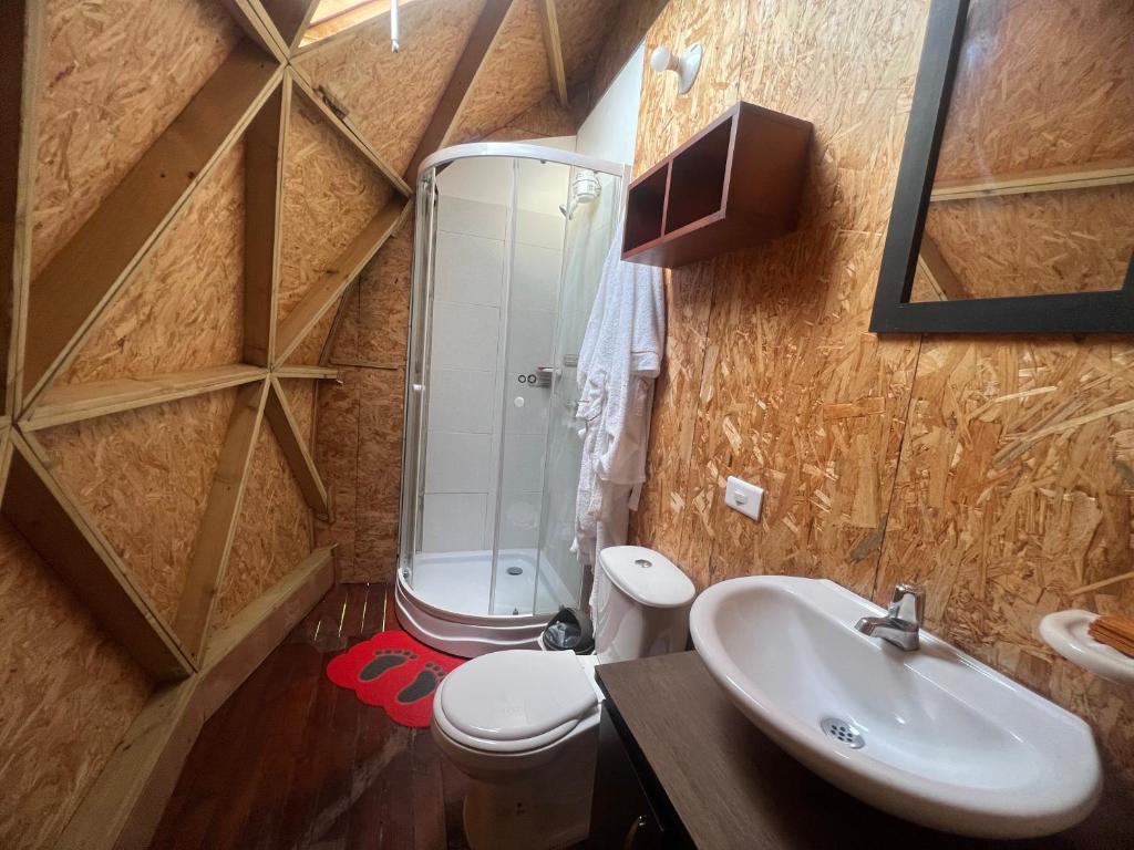 Glamping Sauce Rojo photo 2