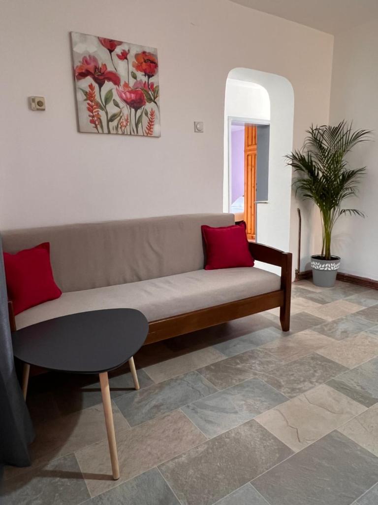Luka's 3 rooms apartment photo 2