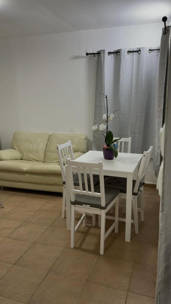 ביקתת הלל photo 2