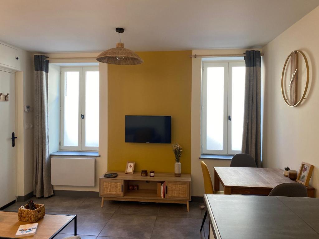 Exceptionnel ! Superbe appartement refait à neuf en rez-de-chaussée avec parking privé photo 2