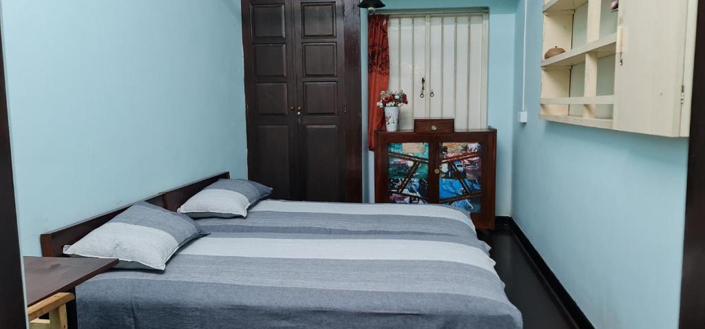 CHARAKAMA Guest Bungalow - GAMPAHA photo 1