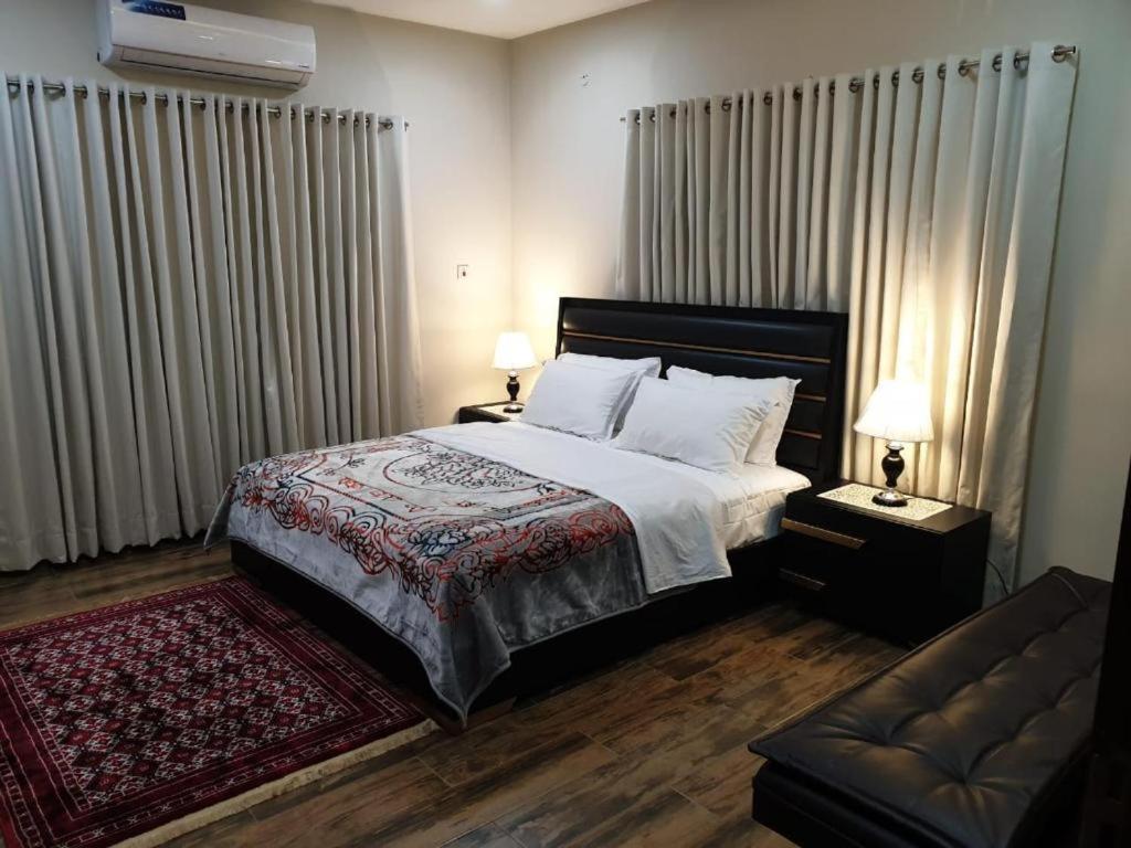 Zaib guest house for families in E-11 Islamabad photo 2