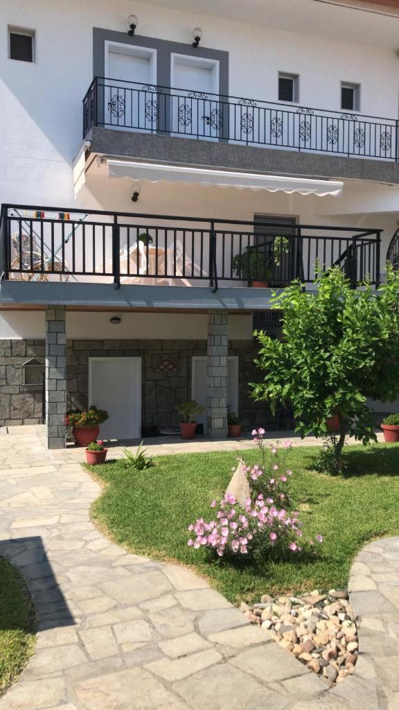 Savvas House photo 3