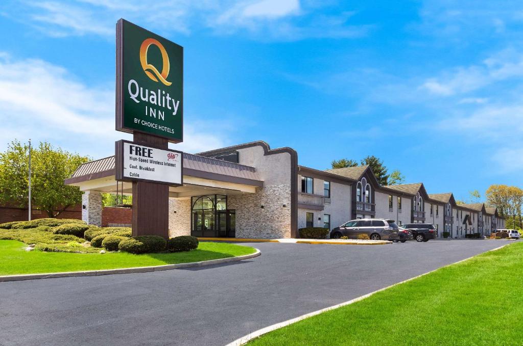 Quality Inn South Bend near Notre Dame photo 2