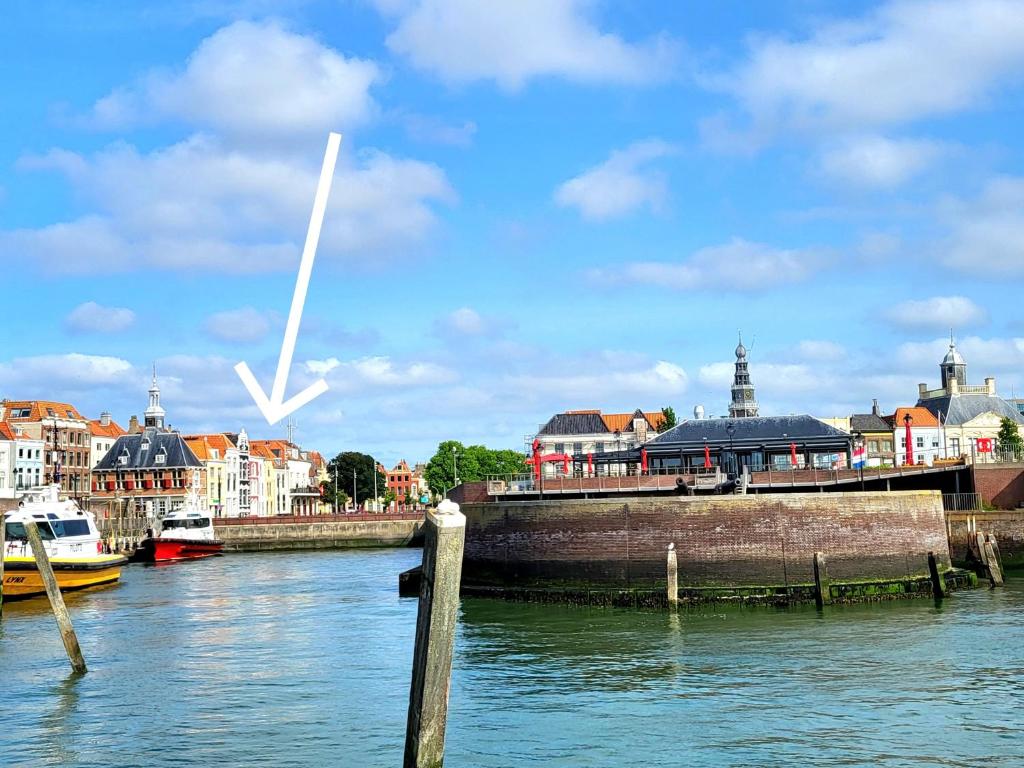 Rijksmonument Havenzicht, met zeezicht, ligging direct aan zee en centrum photo 1