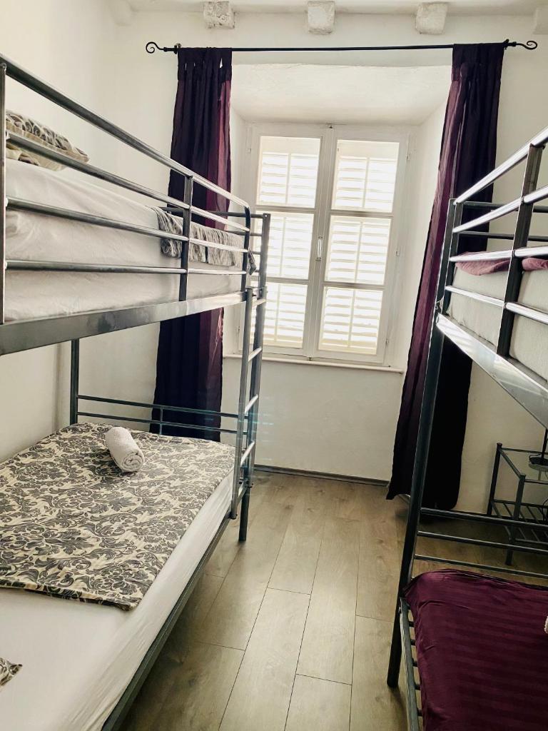 Kingslanding Old Town Hostel photo 2
