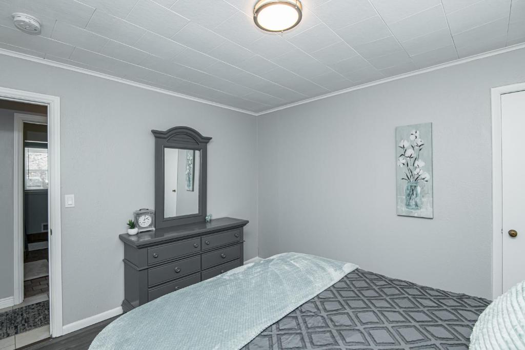 3 bedroom showstopper near Mayo Clinic photo 1