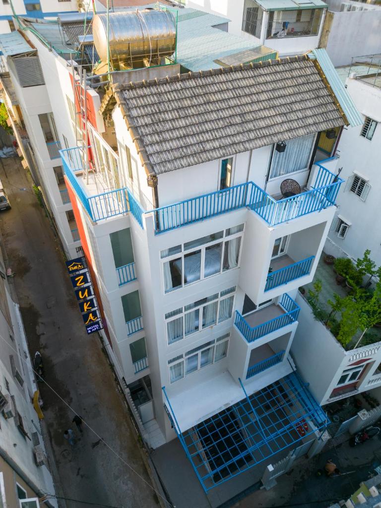Zuka Hotel & Apartment