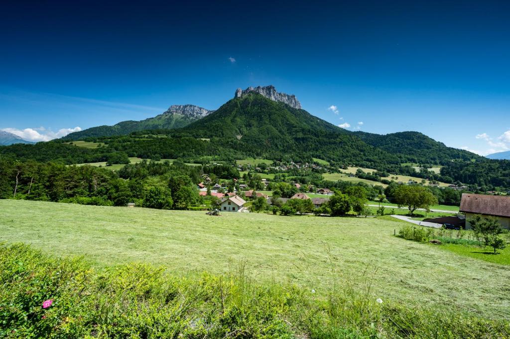 Coquet T2. Exceptionnel entre lac et montagnes photo 2
