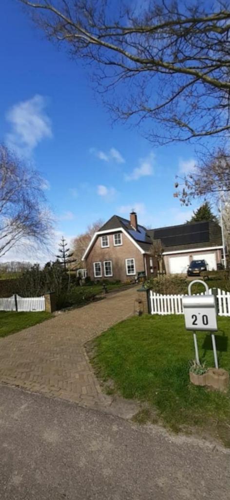 Superior Familiekamer met eigen badkamer OF een Privékamer met eigen inloopdouche