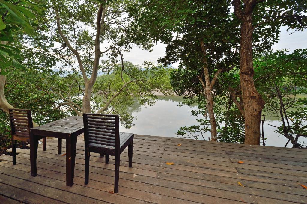 Семейный (Семейный номер с ванной), Poonsiri Resort Aonang