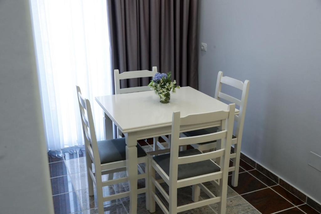 Fishta Apartments Q5 33 photo 3