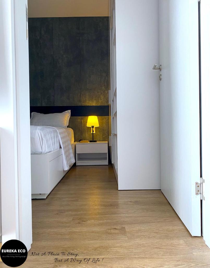 BRNU EUREKA ECO 3mCTR 2BR BEAU.BALC FREE A/P PKUP