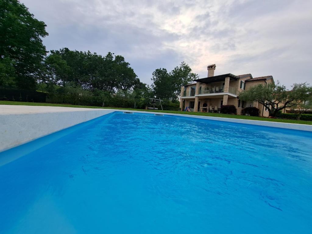 Apartments Villa Sotlar with pool photo 1