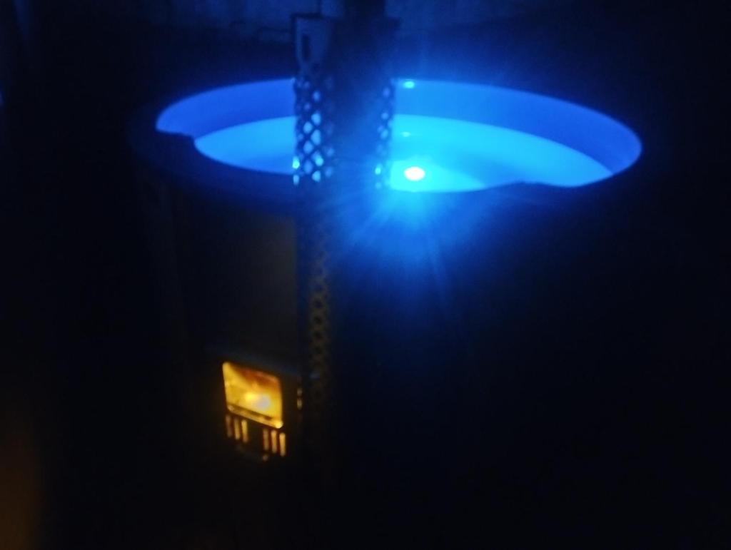 Gîte avec son bain nordique privatif au feu de bois photo 1