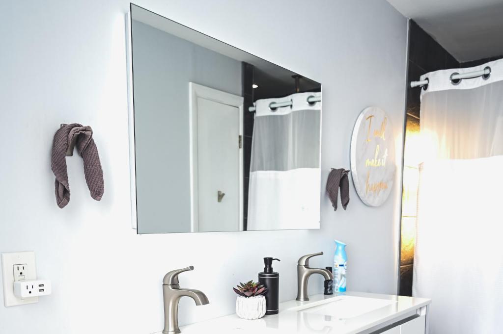 Cozy Oasis: Luxury & Modern Apartment By Revere Beach photo 4