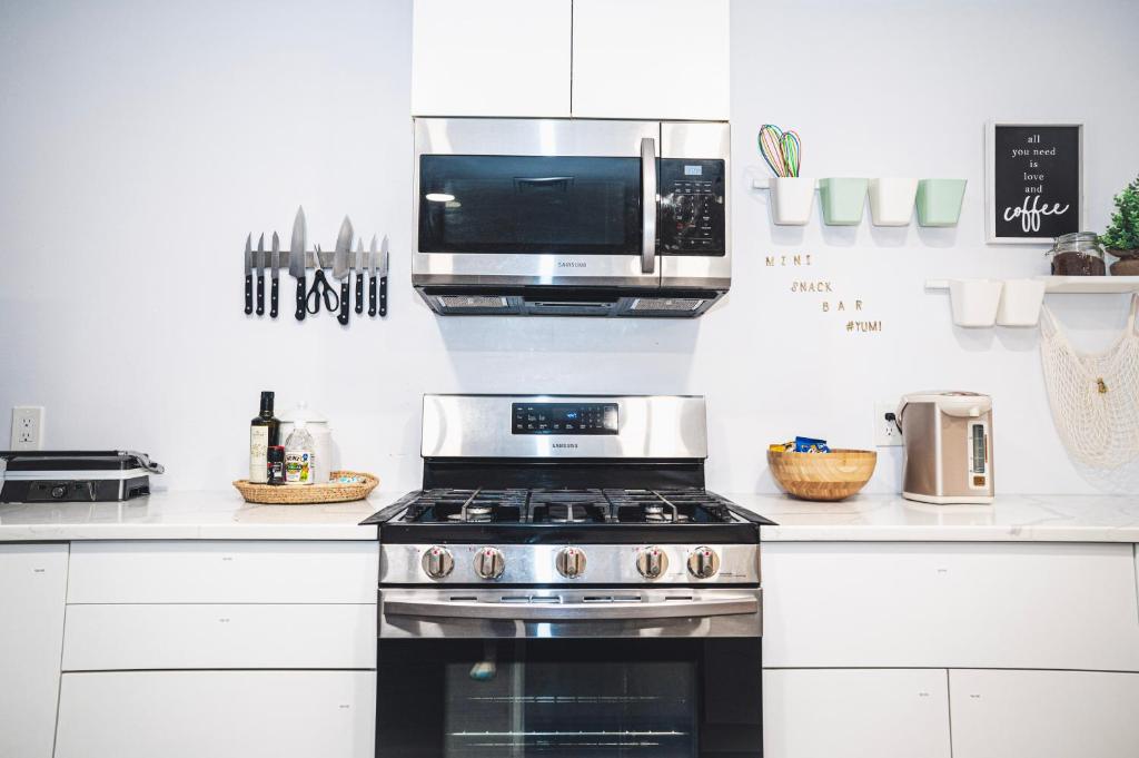 Cozy Oasis: Luxury & Modern Apartment By Revere Beach photo 1
