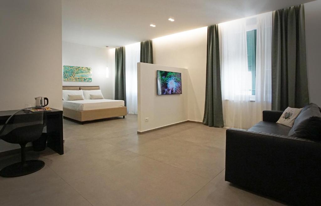 New Moon Rooms photo 4