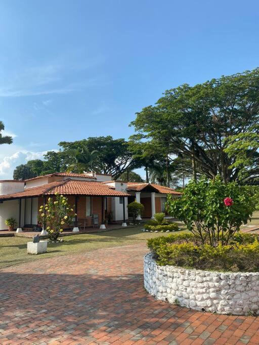 Finca campestre "La felicidad" en Cerritos - Pereira photo 1