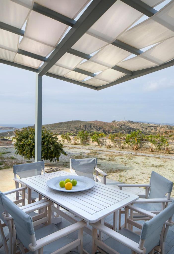 Skinos House Kimolos at Chorio with view photo 2