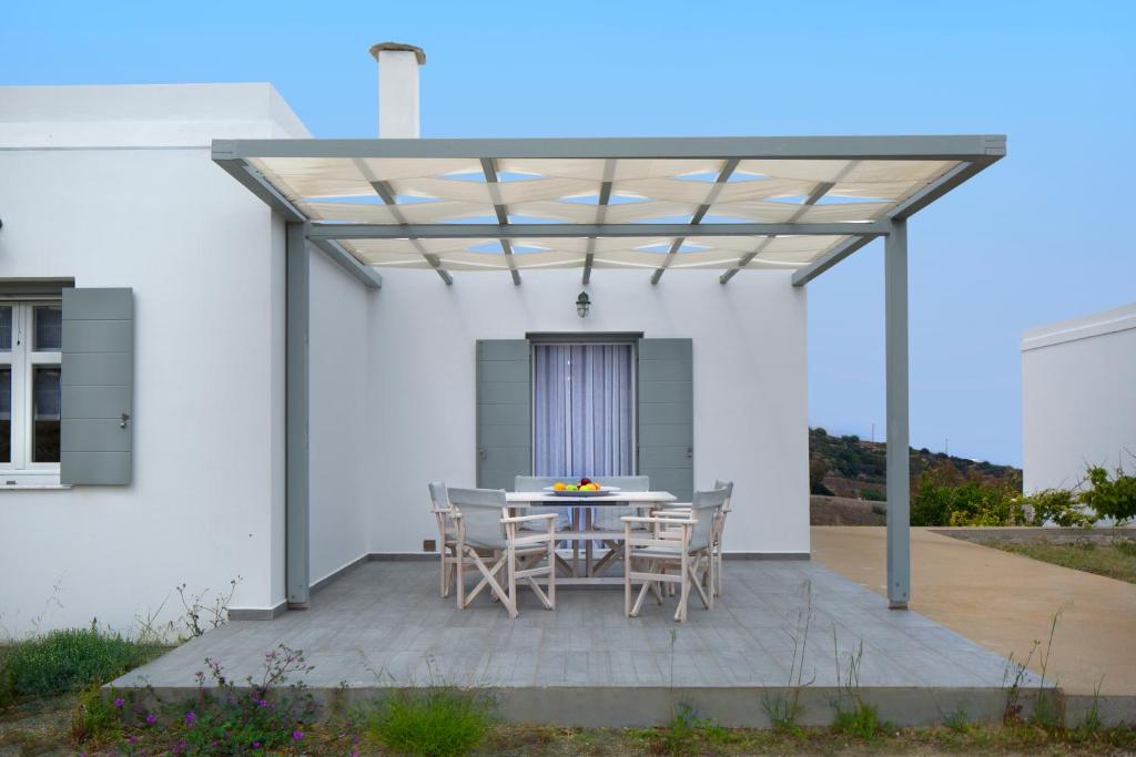 Skinos House Kimolos at Chorio with view photo 3