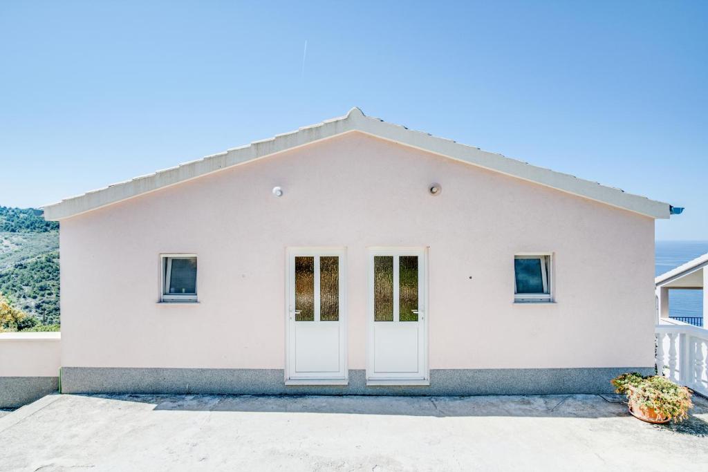 Apartments with a parking space Bilo, Primosten - 21366 photo 1