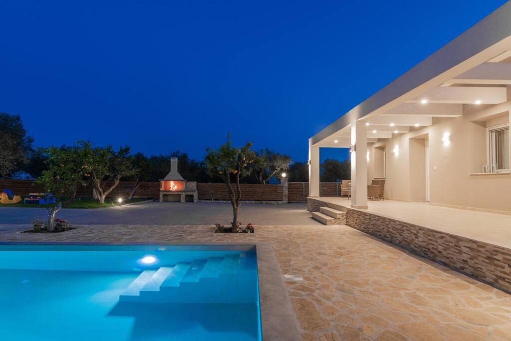 Villa Saliaj photo 1