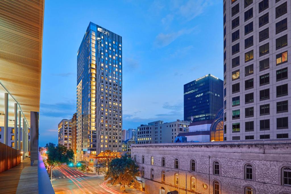 Element Austin Downtown image