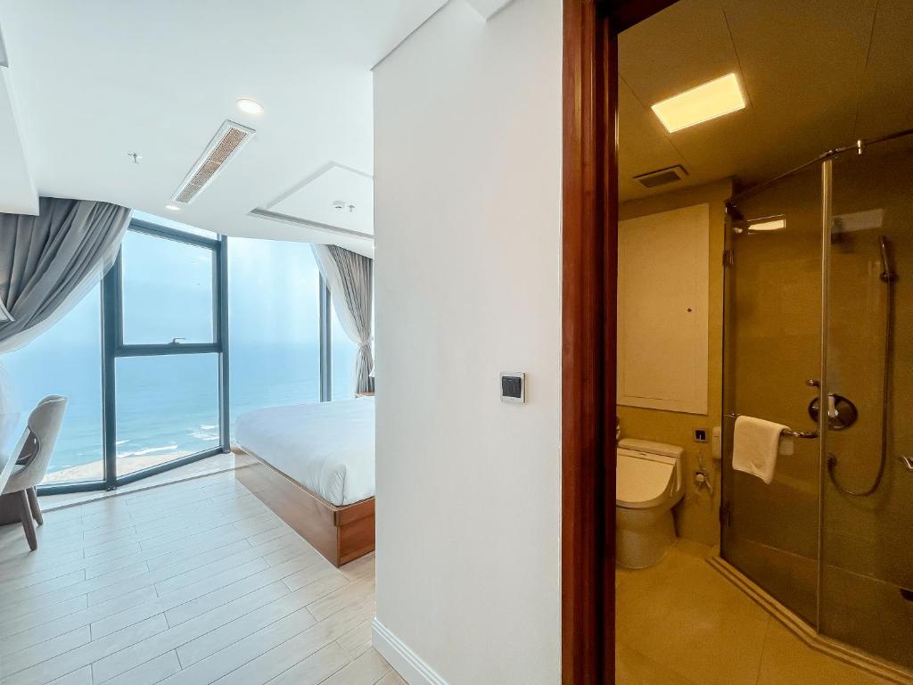 Paris Deli Danang Beach Hotel