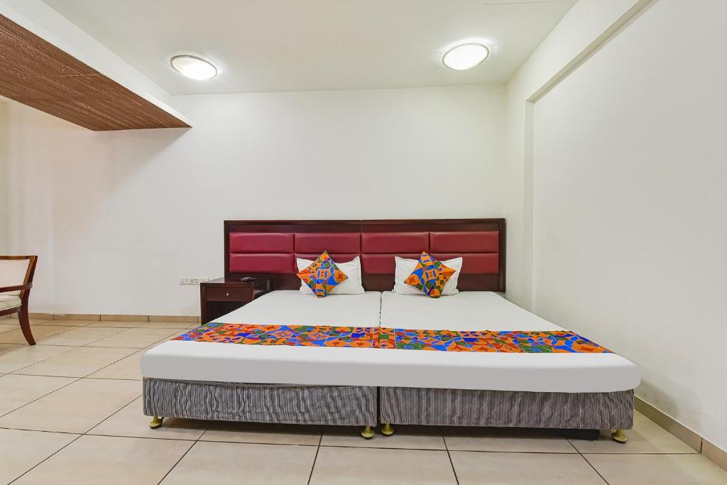 FabHotel GL Residency photo 1