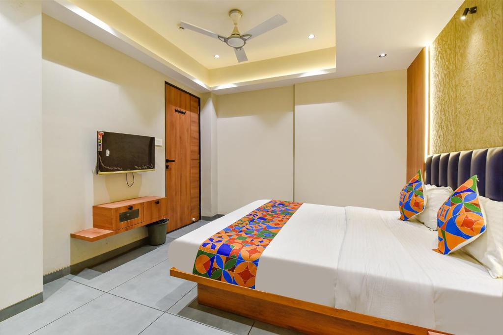 FabHotel Udhna Inn, Near Udhna Junction photo 4