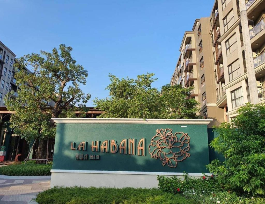 La Habana Hua Hin by Wilmot-200 m from the beach photo 2
