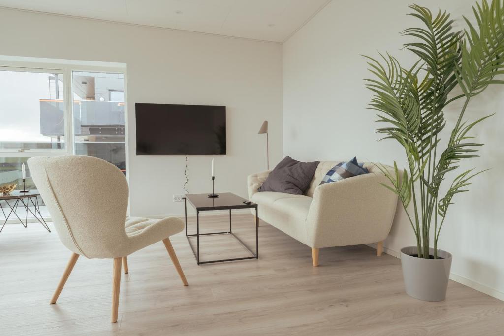 Nordic Swan Aparthotel with Panoramic Seaview photo 2