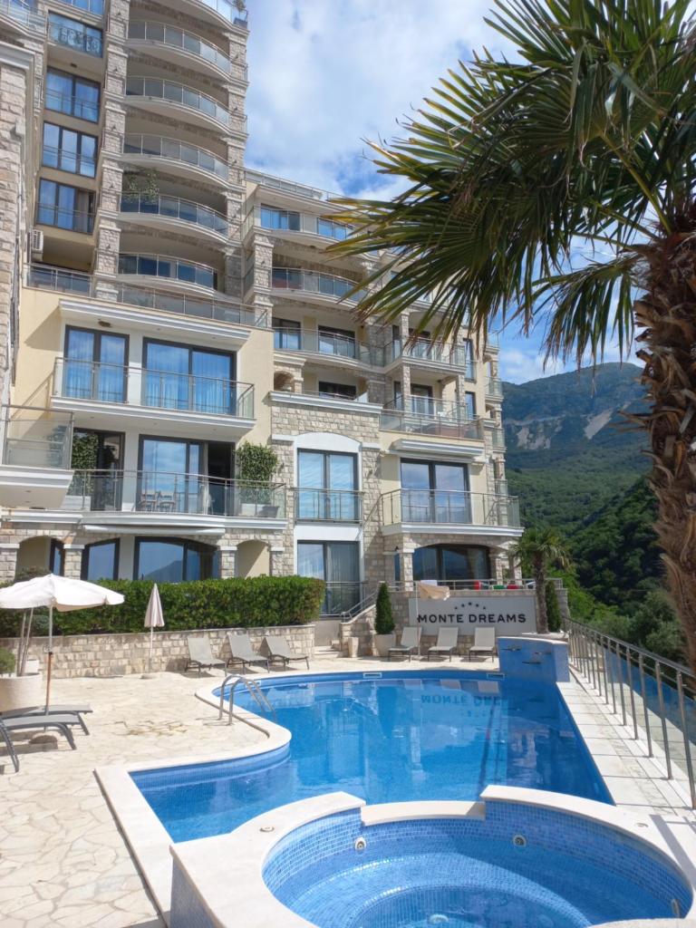 Family Lux Apartments - Lemon Garden and Pool