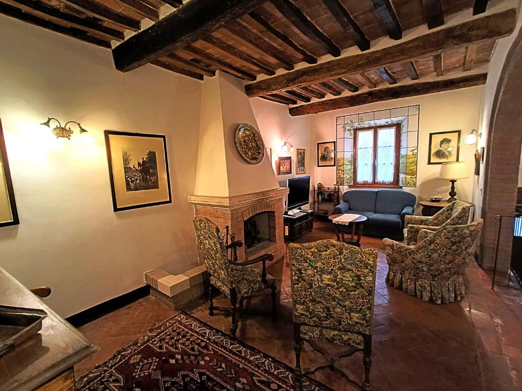 Renaissance House photo 2