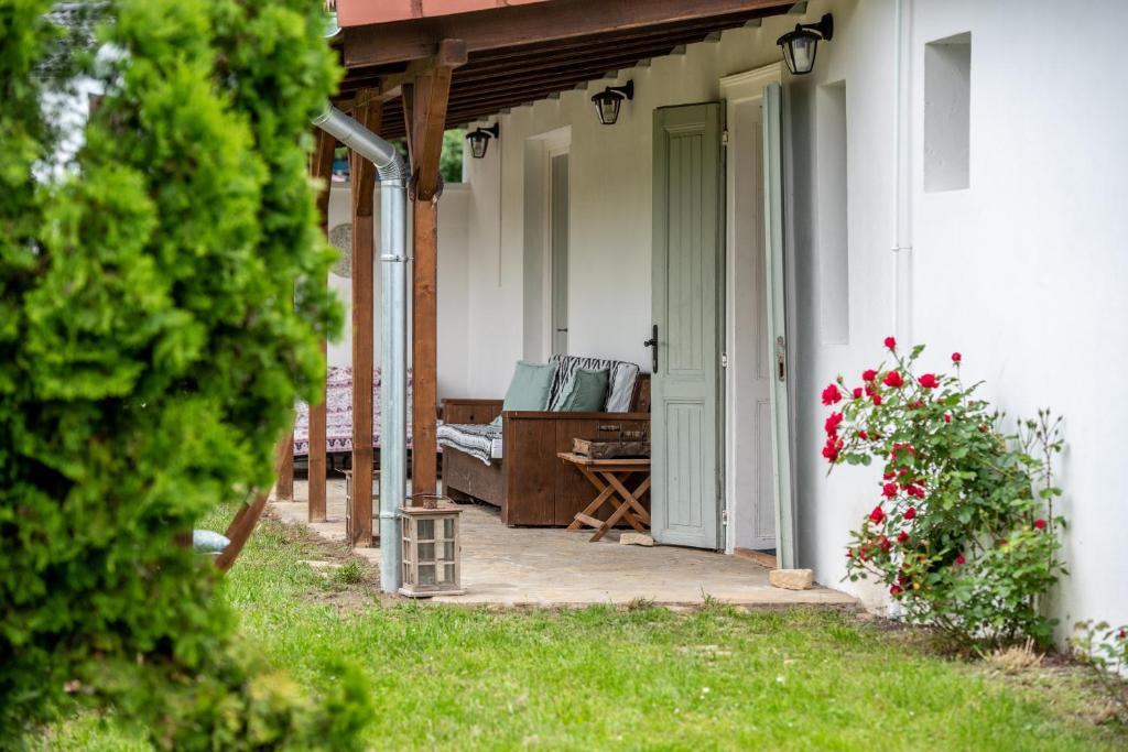 Florie Cottage photo 1