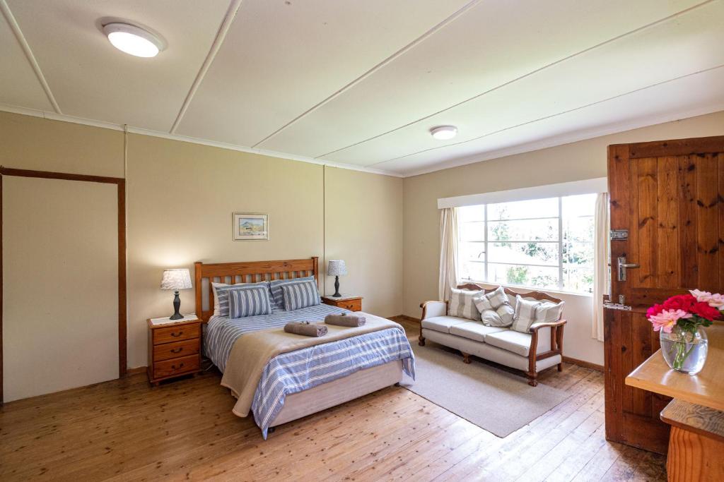 Lowestoffe Country Lodge - Walnut photo 2