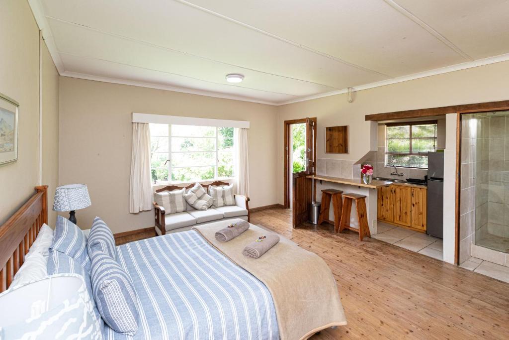 Lowestoffe Country Lodge - Walnut photo 4