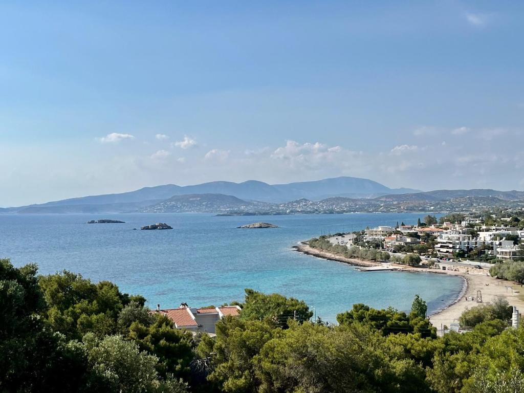 Stunning View Seaside 1-Bed Apartment in Saronida photo 1