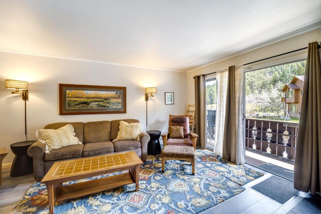 Riverfront Condo Near Downtown Estes Park! photo 4