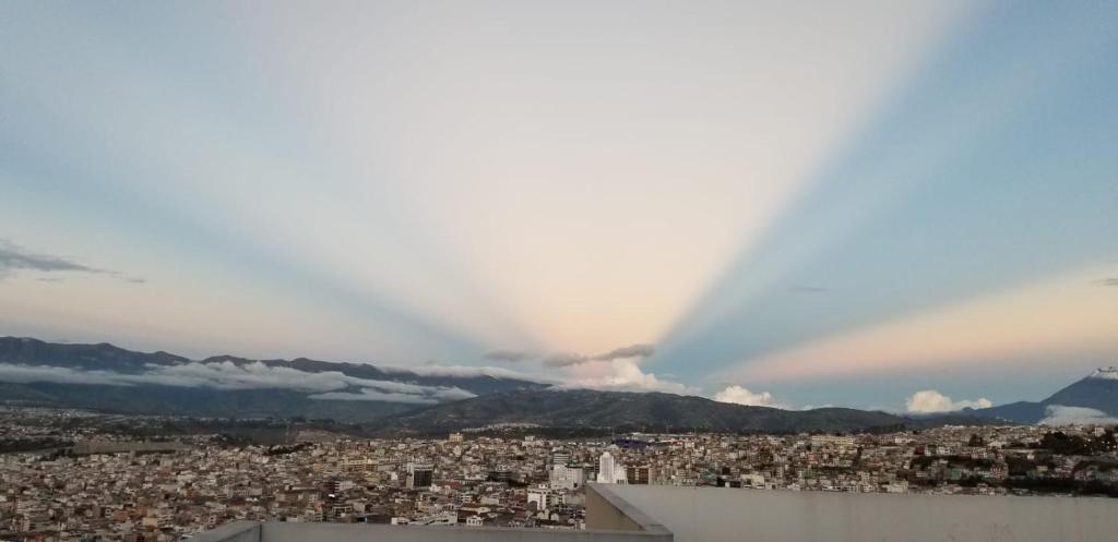 Hermosa casa vacacional en Ambato sector Pinllo photo 2
