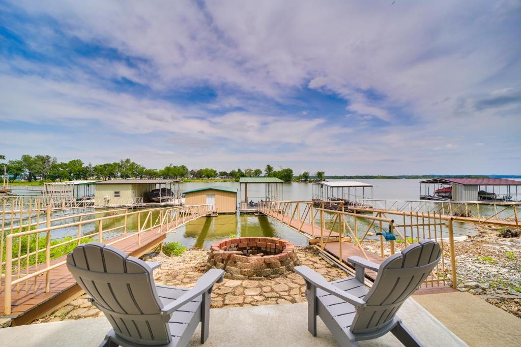 Pet-Friendly Grove Vacation Rental with Boat Dock! photo 1