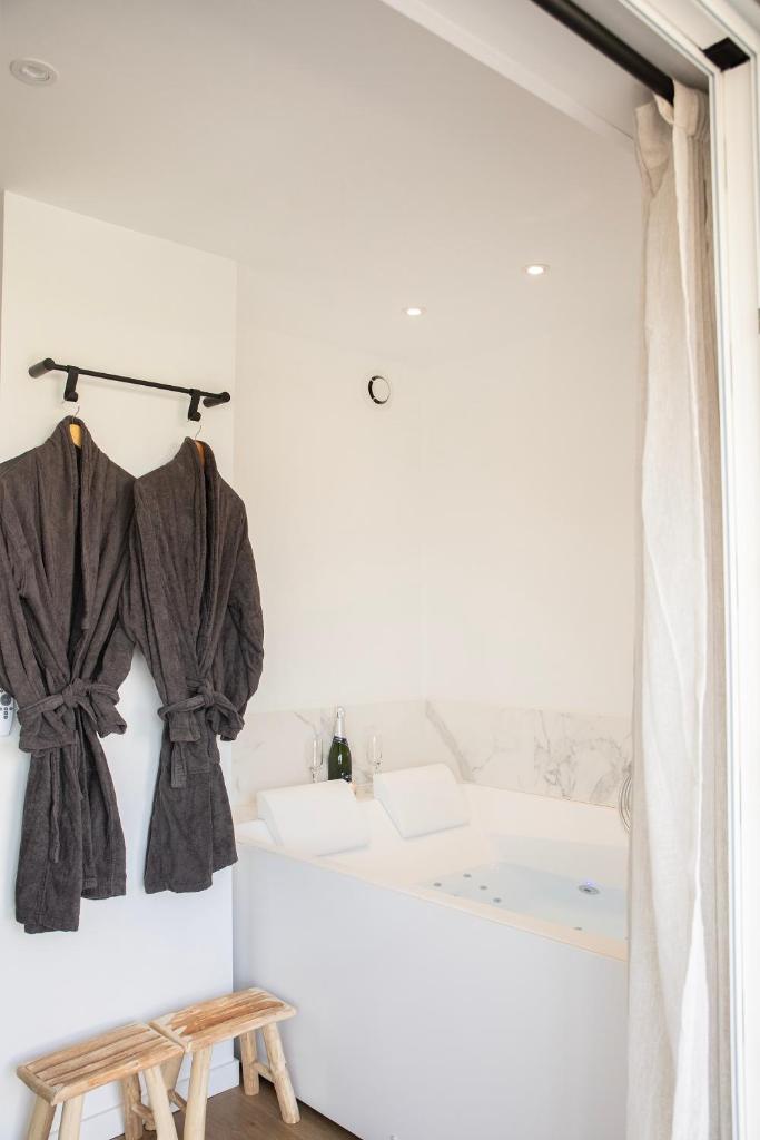 Trésor d'Opale T1 VUE MER BALNÉO-SPA PARKING PRIVÉ WIFI NETFLIX 3 PERS photo 2
