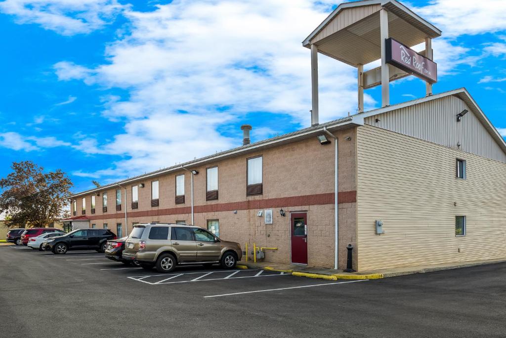Red Roof Inn Allentown South photo 3